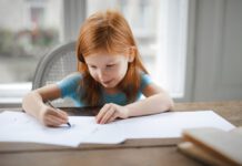 Uvažujete, zda doma testovat školáky? Toto se vyplatí zvážit